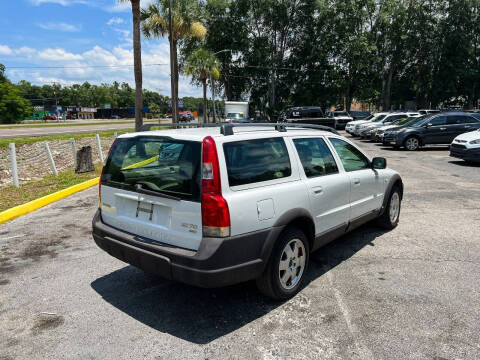 2004 Volvo XC70