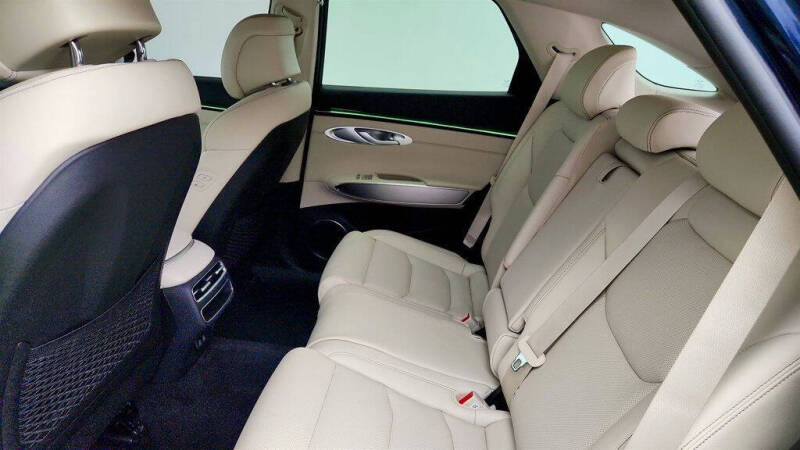 2026 Genesis GV70 2.5T Select