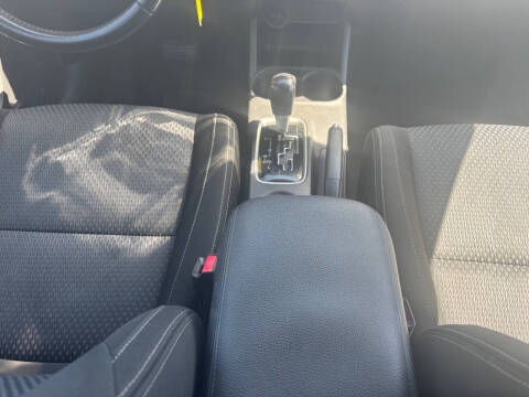 2016 Mitsubishi Outlander ES