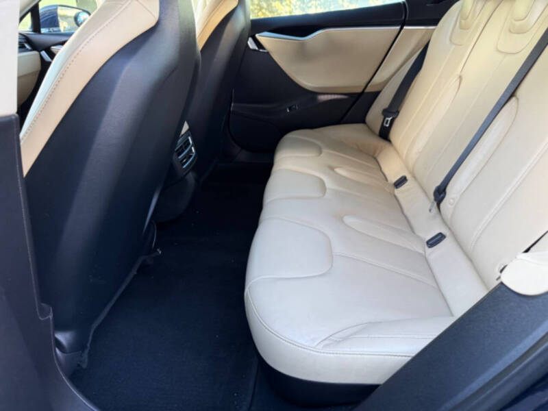 2013 Tesla Model S