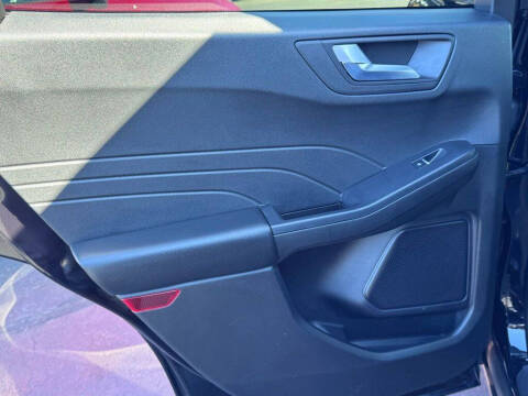 2025 Ford Escape ST-Line Select