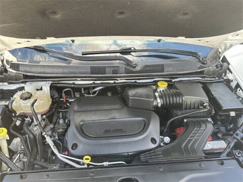 2021 Chrysler Voyager L