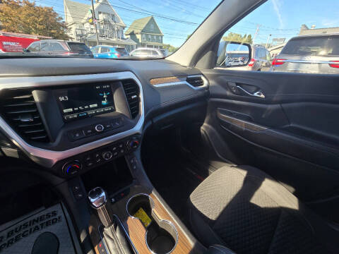 2019 GMC Acadia SLE-2