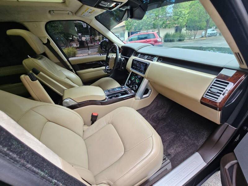 2020 Land Rover Range Rover P525 HSE