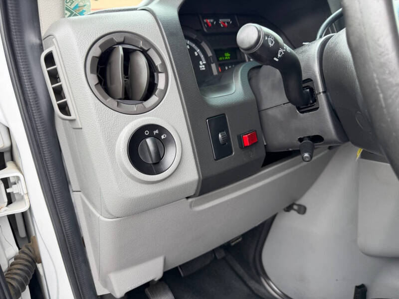 2013 Ford E-Series E-150