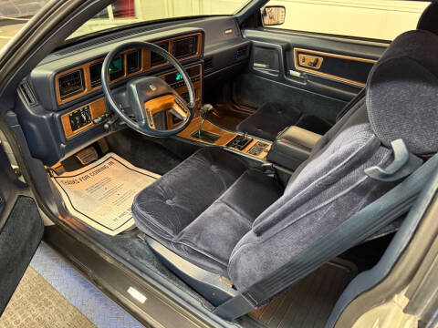 1988 Lincoln Mark VII Bill Blass