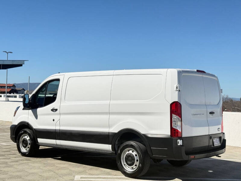 2021 Ford Transit 250