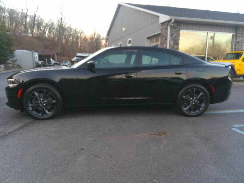 2021 Dodge Charger SXT photo 2