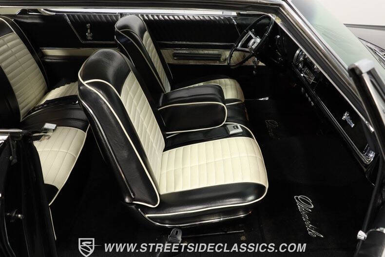 1966 Oldsmobile Starfire