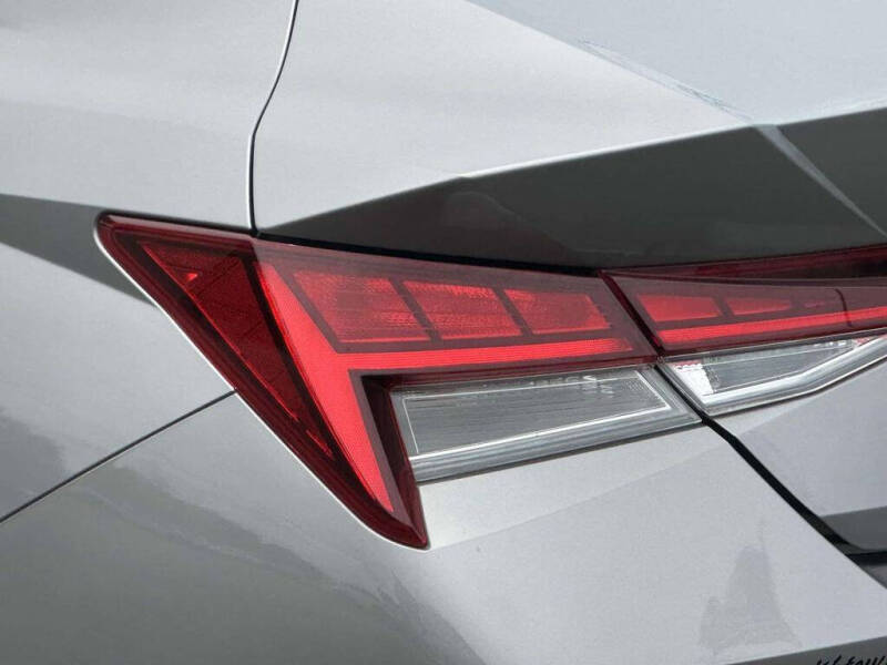 2023 Hyundai Elantra Hybrid Limited