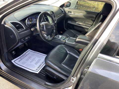 2016 Chrysler 300 Limited