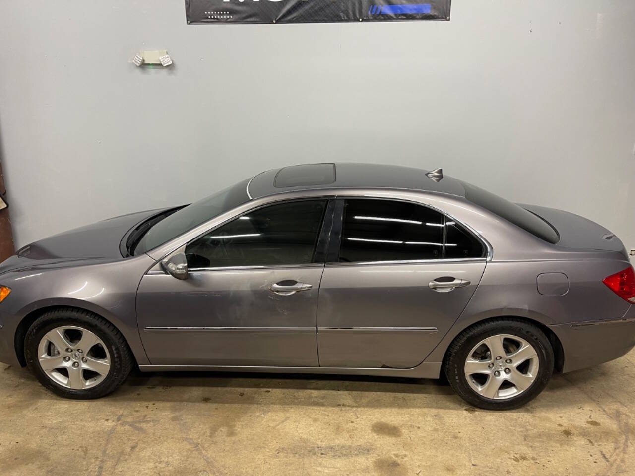 2005 Acura RL for sale at Sapphire Motors in Gurnee, IL