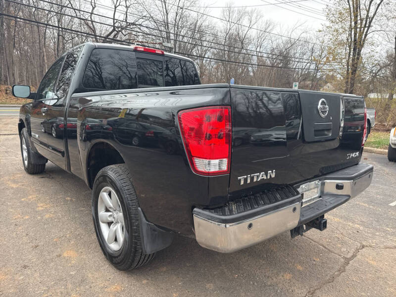 2012 Nissan Titan SV