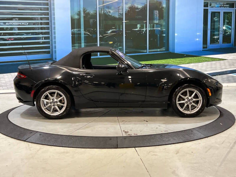 2016 Mazda MX-5 Miata Sport