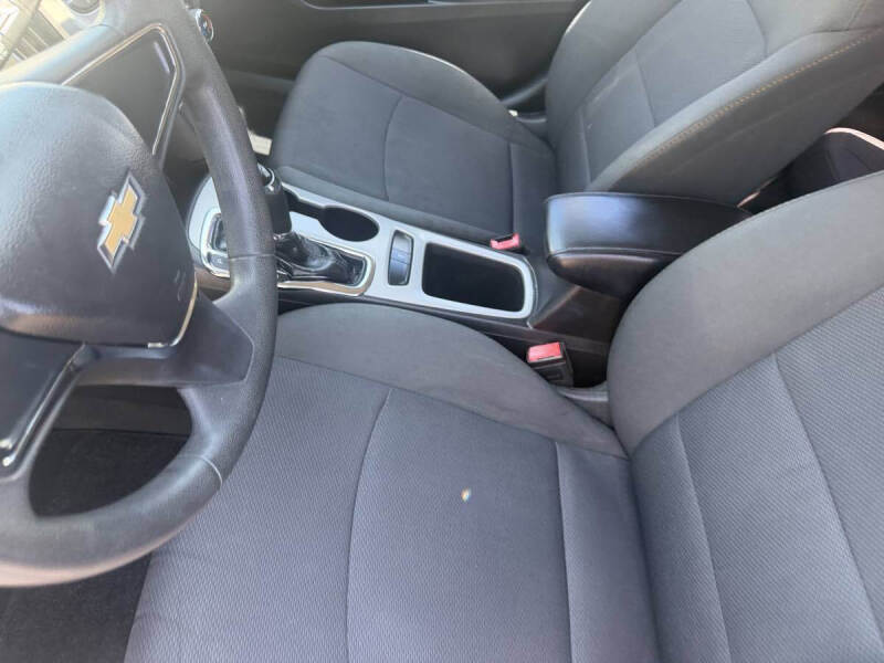 2017 Chevrolet Cruze LS Auto