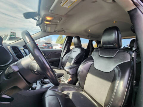 2019 Jeep Cherokee Latitude Plus