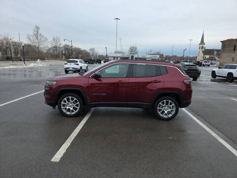 2022 Jeep Compass Latitude Lux