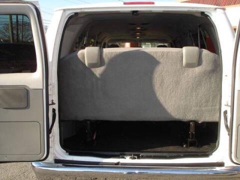 2013 Ford E-Series E-350 SD XLT