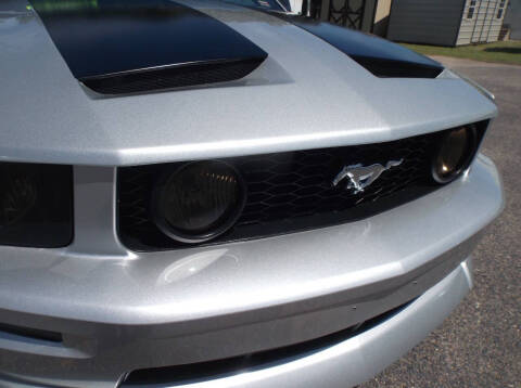 2009 Ford Mustang GT Deluxe