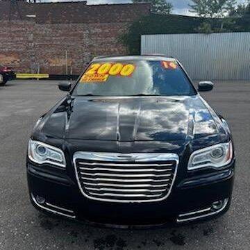 2014 Chrysler 300 for sale at Frankies Auto Sales in Detroit MI