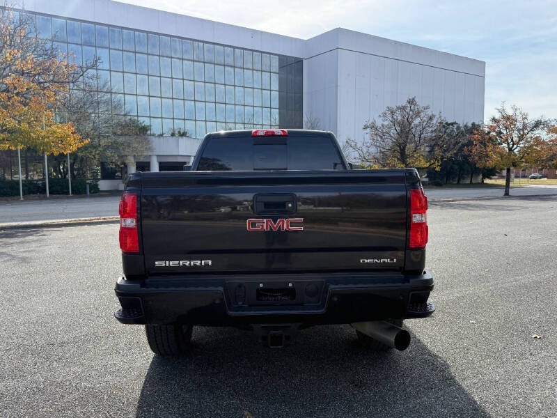 2018 GMC Sierra 2500HD Denali