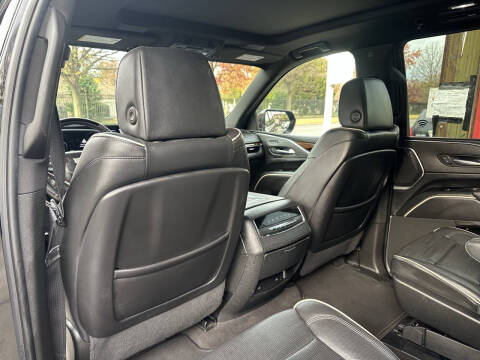 2022 Cadillac Escalade ESV Premium Luxury