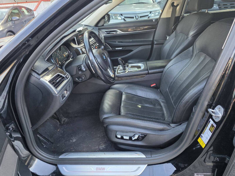 2018 BMW 7 Series 740i