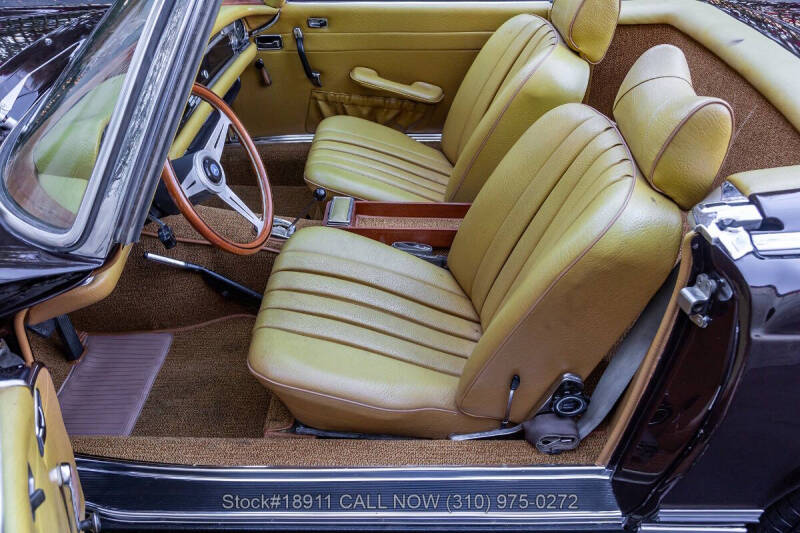 1969 Mercedes-Benz 280-Class