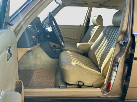1985 Mercedes-Benz 300-Class 300 D
