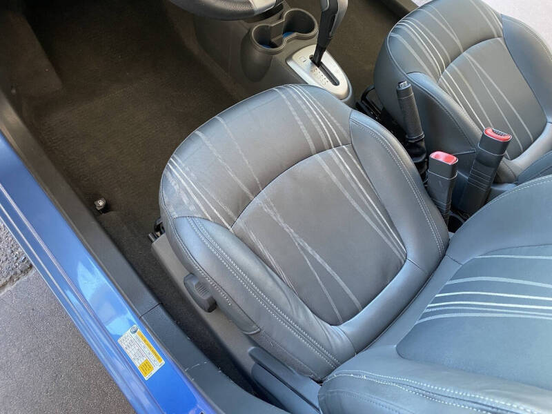 2013 Chevrolet Spark 1LT Auto