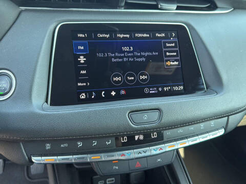 2023 Cadillac XT4 Premium Luxury