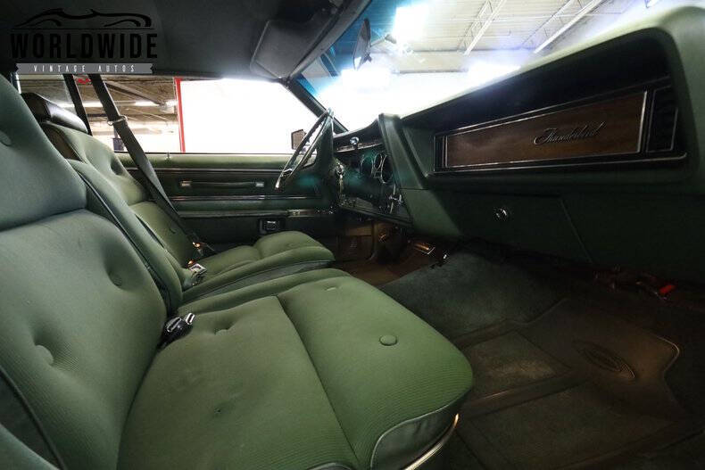 1974 Ford Thunderbird