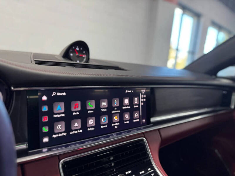 2023 Porsche Panamera