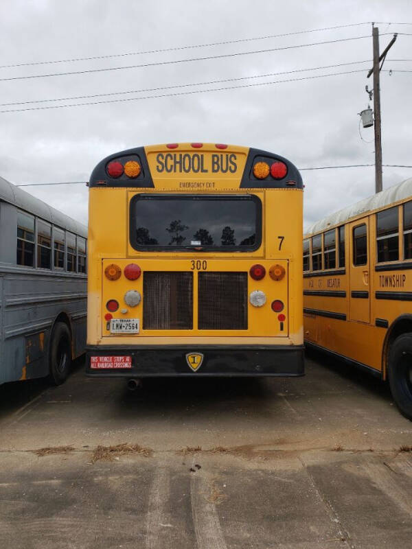 2005 IC Bus 300 for sale at Interstate Bus, Truck, Van Sales and Rentals in El Campo TX