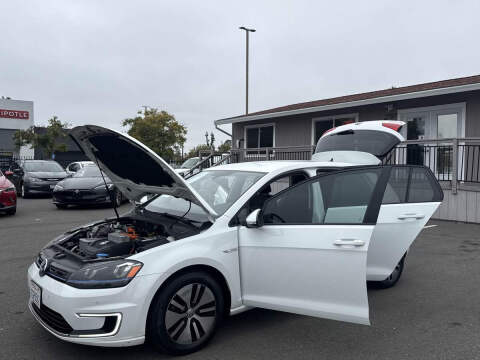 2015 Volkswagen e-Golf SEL Premium