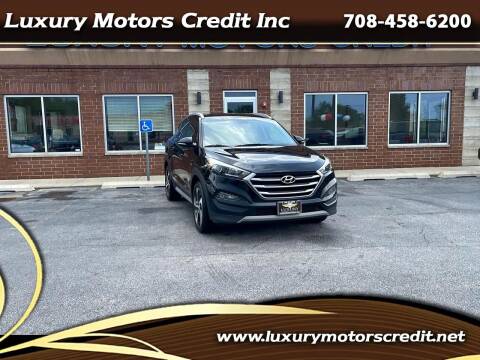 2017 Hyundai Tucson for sale at Luxury Motors Credit, Inc. in Bridgeview IL