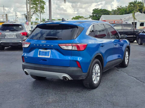 2021 Ford Escape SE