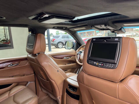 2017 Cadillac Escalade ESV Platinum