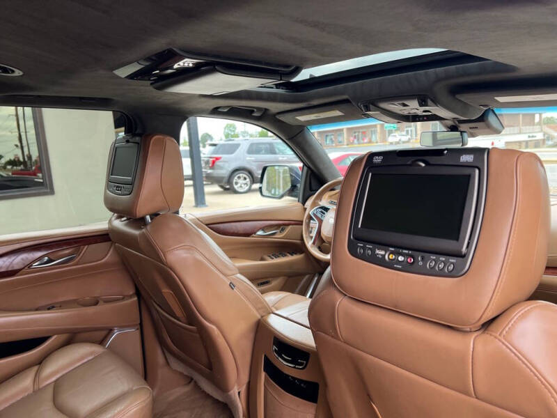 2017 Cadillac Escalade ESV Platinum