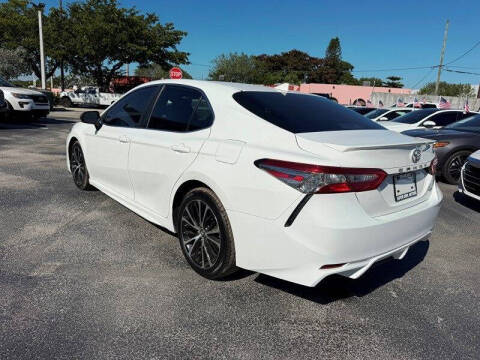 2019 Toyota Camry SE