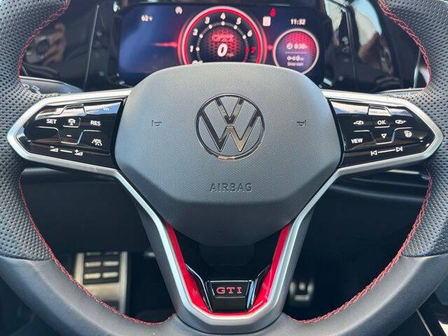 2024 Volkswagen Golf GTI Autobahn