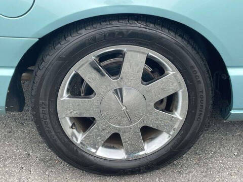 2002 Ford Thunderbird Deluxe