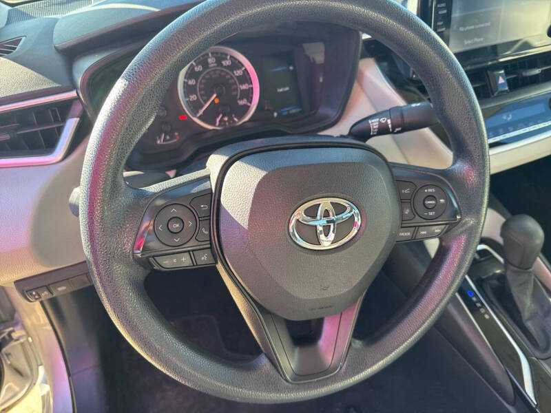 2022 Toyota Corolla LE