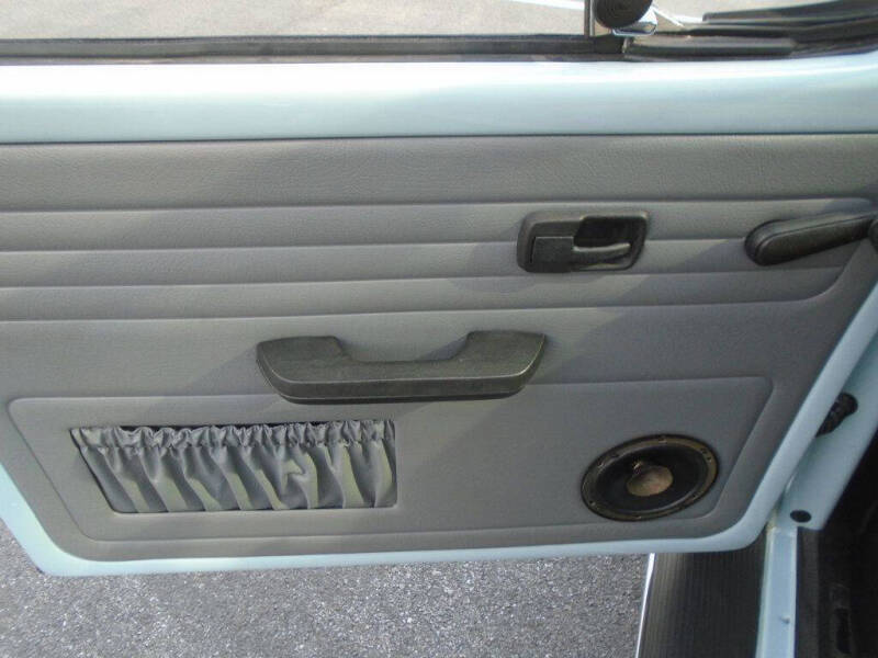 2004 Volkswagen Beetle