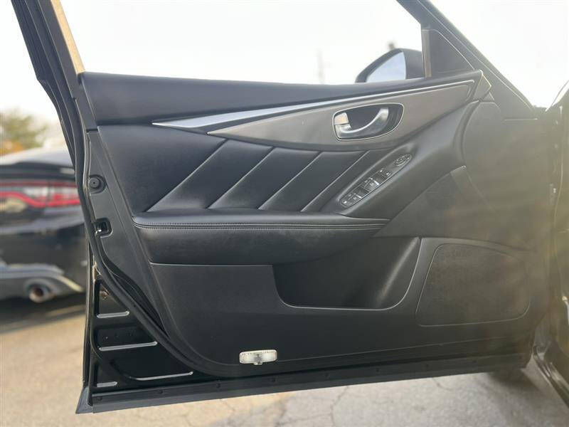 2017 Infiniti Q50 2.0T