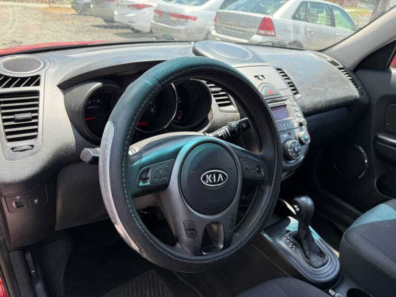 2011 Kia Soul +