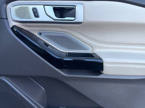 2022 Ford Explorer Platinum