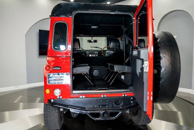 1986 Land Rover Defender