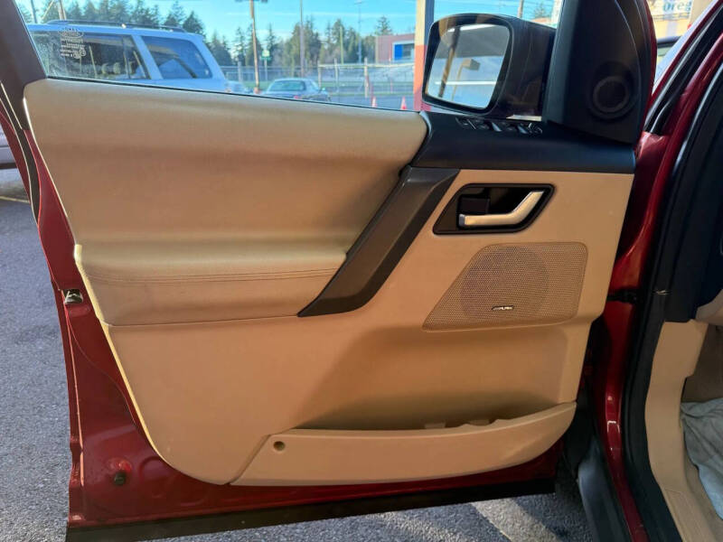 2008 Land Rover LR2 SE