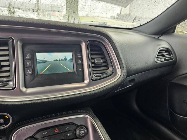 2015 Dodge Challenger SXT